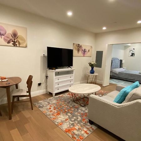 Gorgeous Apt With Parking In Ktown La Los Angeles Exteriér fotografie